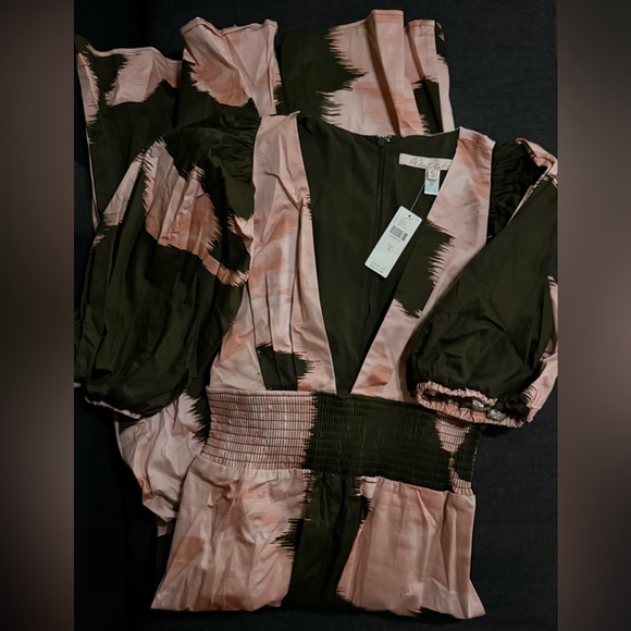 NEW Anthropologie Hutch Floral Plunging Jumpsuit - Picture 3 of 5